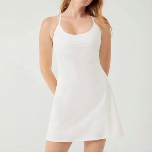 Outdoor Voices Dresses & Skirts - NWT Outdoor Voices The Exercise Dress White Sz XL Built-In Shorts Pockets Active